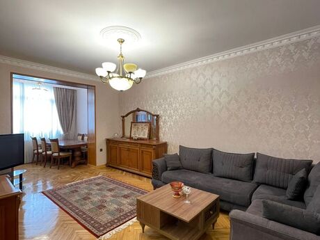 3 otaqlı köhnə tikili - Şah İsmayıl Xətai m. - 70 m²