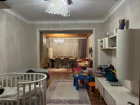 3-комн. вторичка - м. 20 января - 75 м²