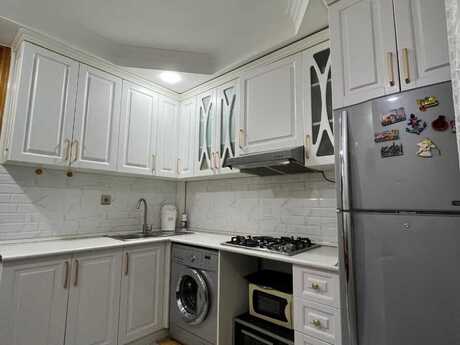 Объявление №6071923 - Баку, м. Халглар Достлугу, 5-комн., 100 м², 6/9 этаж