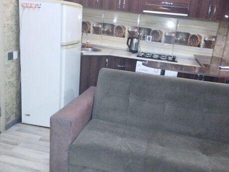1-комн. новостройка - м. Иншаатчылар - 40 м²