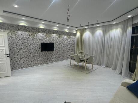 4 otaqlı yeni tikili - Ağ şəhər q. - 142 m²