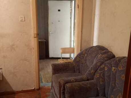 1 otaqlı köhnə tikili - Neftçilər m. - 40 m²