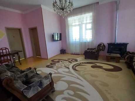 4 otaqlı həyət evi/bağ evi - Səbail r. - 125 m²