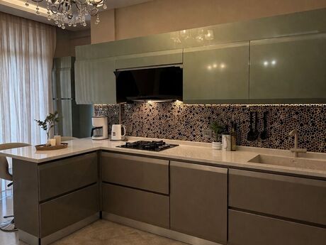 4 otaqlı yeni tikili - Nəriman Nərimanov m. - 150 m²