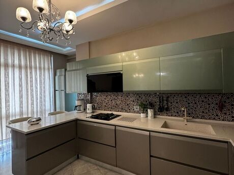 4 otaqlı yeni tikili - Nəriman Nərimanov m. - 150 m²