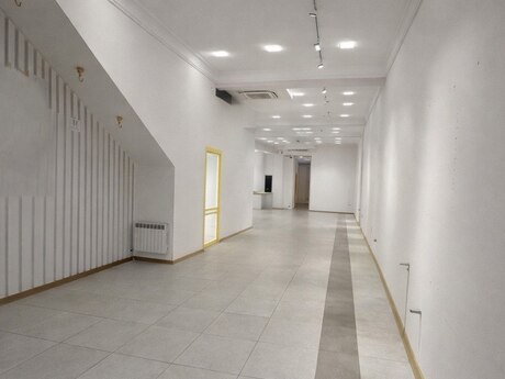 1-комн. офис - м. 28 мая - 160 м²