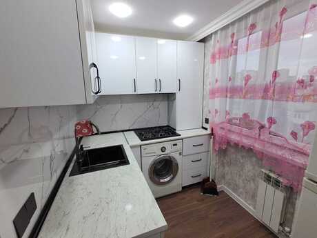 2 otaqlı köhnə tikili - Neftçilər m. - 49 m²