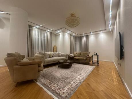 Elan №6072056 - Bakı, Şah İsmayıl Xətai m., 2 otaqlı, 103 m², 15/18 mərtəbə