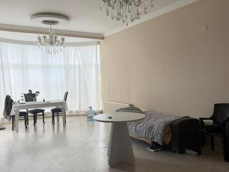 5 otaqlı həyət evi/bağ evi - Mehdiabad q. - 185 m²