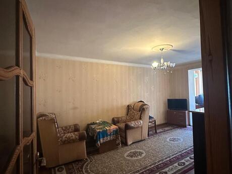 2 otaqlı köhnə tikili - Elmlər Akademiyası m. - 60 m²