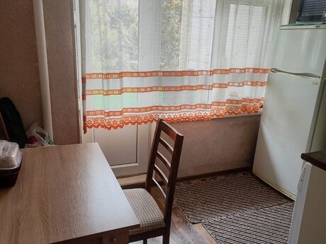 1 otaqlı köhnə tikili - Əhmədli m. - 44 m²