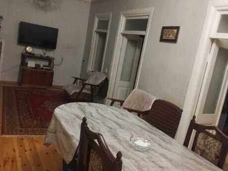 5 otaqlı həyət evi/bağ evi - Biləcəri q. - 170 m²