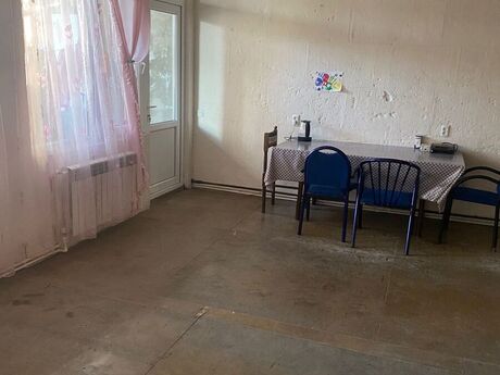3 otaqlı köhnə tikili - 28 May m. - 110 m²