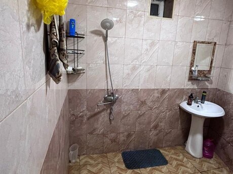1 otaqlı həyət evi/bağ evi - Hövsan q. - 70 m²