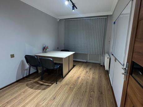 2 otaqlı köhnə tikili - Qara Qarayev m. - 15 m²