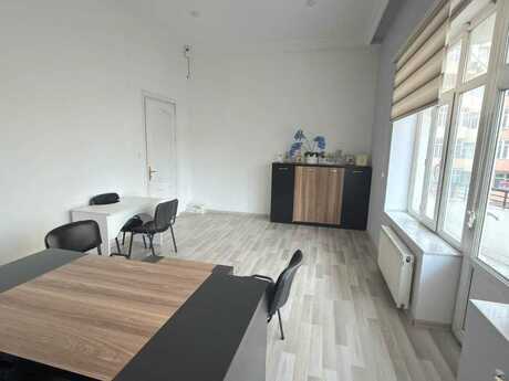 6 otaqlı ofis - Gənclik m. - 260 m²