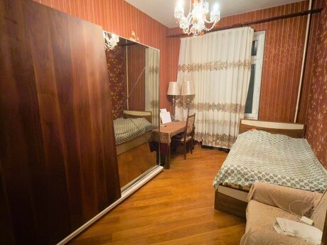 3 otaqlı köhnə tikili - Nəriman Nərimanov m. - 90 m²