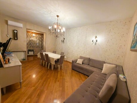 Elan №6021742 - Bakı, Nəriman Nərimanov m., 3 otaqlı, 85 m², 5/5 mərtəbə