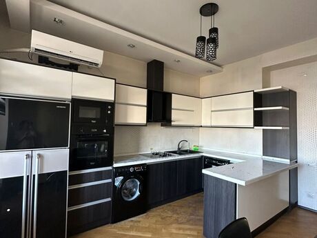 Объявление №6072312 - Баку, м. Мемар Аджеми, 4-комн., 200 м², 8/16 этаж