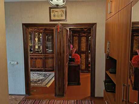 4 otaqlı köhnə tikili - 7-ci mikrorayon q. - 87 m²
