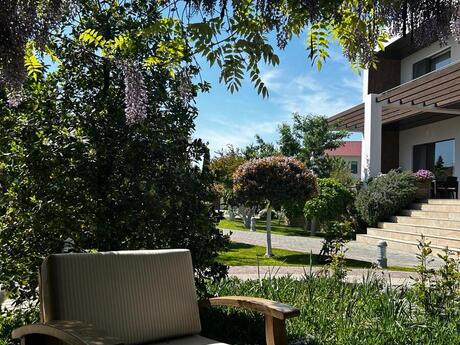 6 otaqlı həyət evi/bağ evi - Bilgəh q. - 450 m²