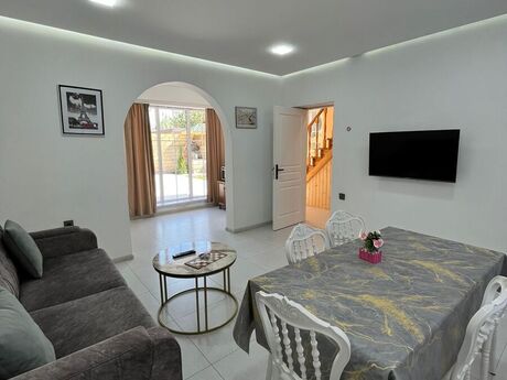 3 otaqlı həyət evi/bağ evi - Qəbələ - 90 m²