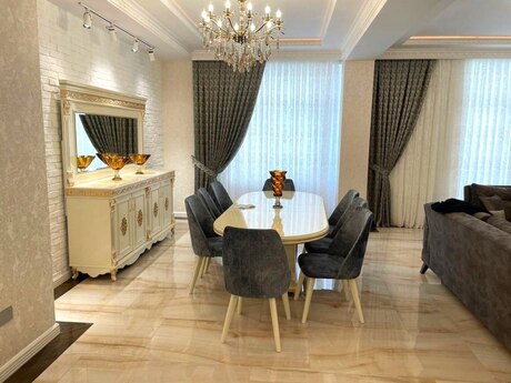 4 otaqlı yeni tikili - Şah İsmayıl Xətai m. - 202 m²