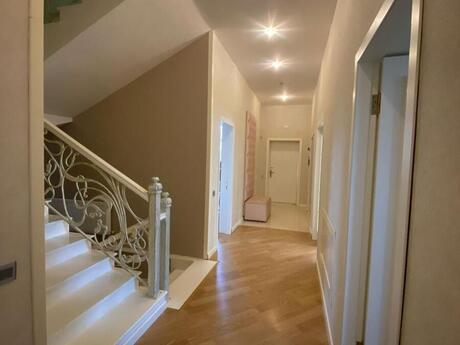7 otaqlı həyət evi/bağ evi - Badamdar q. - 410 m²