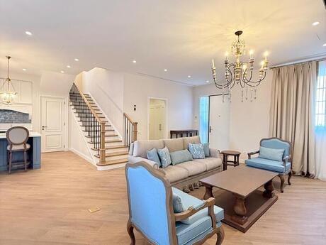 5 otaqlı həyət evi/bağ evi - Sea Breeze q. - 240 m²