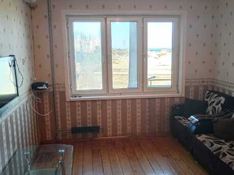 2 otaqlı köhnə tikili - Köhnə Günəşli q. - 70 m²