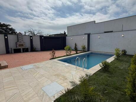 4 otaqlı həyət evi/bağ evi - Şüvəlan q. - 140 m²