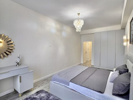 2 otaqlı yeni tikili - 8 Noyabr m. - 103 m²