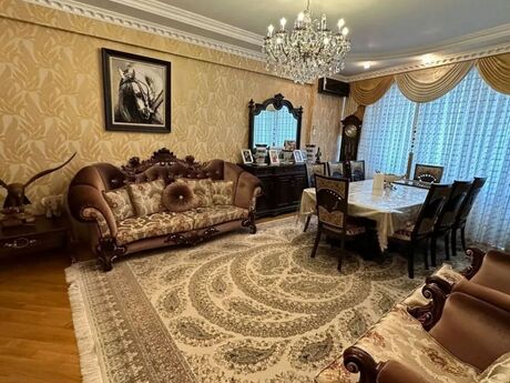 3-комн. новостройка - м. Шах Исмаил Хатаи - 125 м²