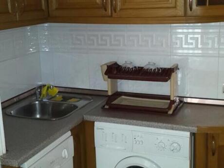 2 otaqlı köhnə tikili - Sahil m. - 70 m²