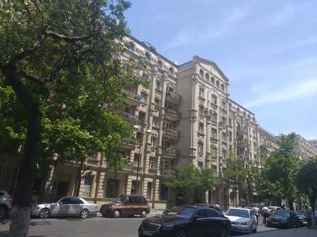 Elan №6072559 - Bakı, Sahil m., 2 otaqlı, 70 m², 2/6 mərtəbə