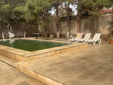 4 otaqlı həyət evi/bağ evi - Mərdəkan q. - 200 m²