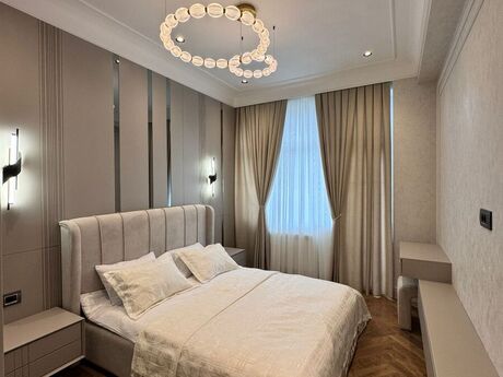 4 otaqlı yeni tikili - Elmlər Akademiyası m. - 185 m²