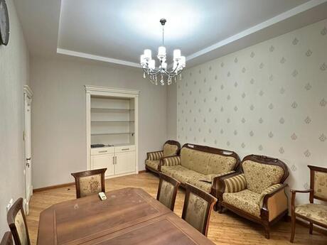 3 otaqlı köhnə tikili - Nəriman Nərimanov m. - 100 m²