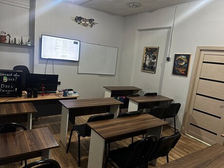 3 otaqlı ofis - Elmlər Akademiyası m. - 80 m²