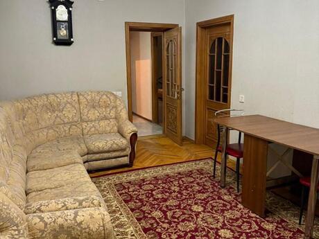 3 otaqlı köhnə tikili - Nəsimi r. - 70 m²