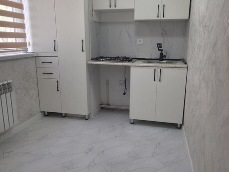 2 otaqlı köhnə tikili - Bakıxanov q. - 60 m²