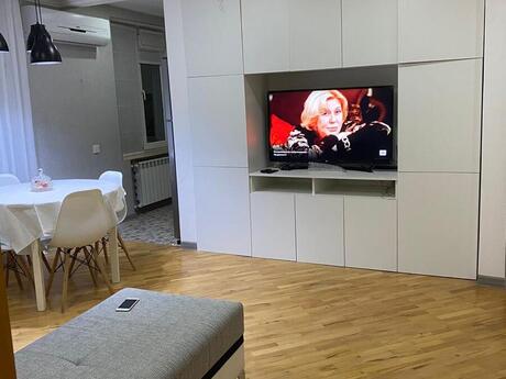 Объявление №6072628 - Баку, м. Низами, 2-комн., 50 м², 5/5 этаж