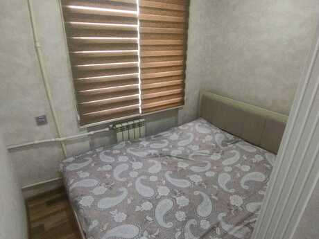 2 otaqlı köhnə tikili - İnşaatçılar m. - 50 m²