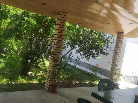 3 otaqlı həyət evi/bağ evi - Şəki - 100 m²