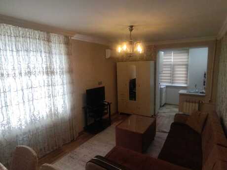 2 otaqlı köhnə tikili - İnşaatçılar m. - 50 m²