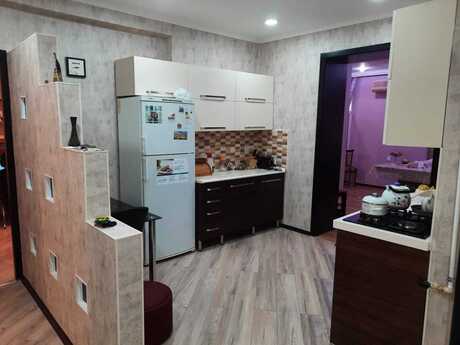 4-комн. вторичка - Насиминский  р. - 130 м²
