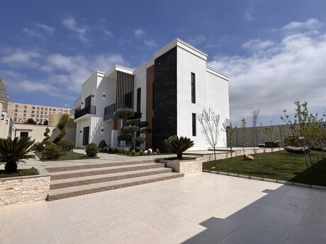 5 otaqlı həyət evi/bağ evi - Mərdəkan q. - 330 m²