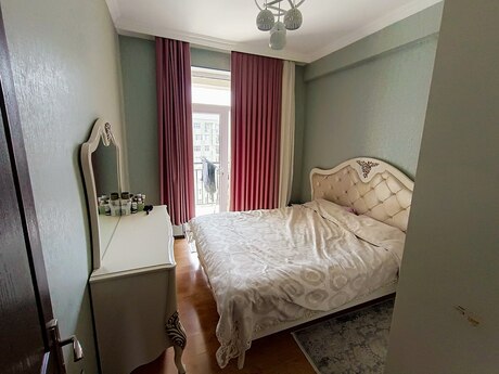 4 otaqlı yeni tikili - Yasamal r. - 111 m²