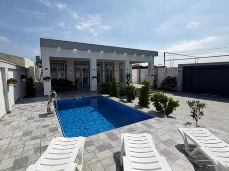 4 otaqlı həyət evi/bağ evi - Şüvəlan q. - 140 m²
