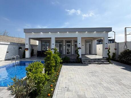 4 otaqlı həyət evi/bağ evi - Şüvəlan q. - 140 m²
